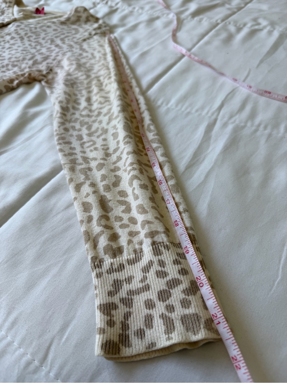 Cheetah Sweater - Picture 11 of 13